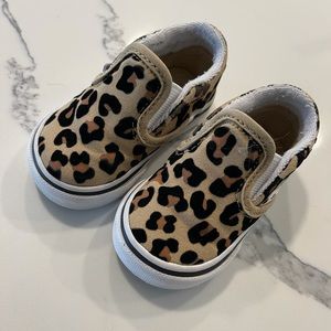Infant cheetah vans